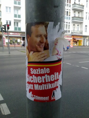 Diesen NPD-Aufkleber gibt es mittlerweile nicht mehr...