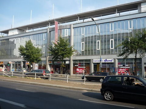 Das Hertie-Kaufhaus kurz nach der Schließung im August 2009