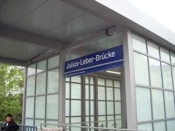 S-Bahnhof Julius-Leber-Brücke