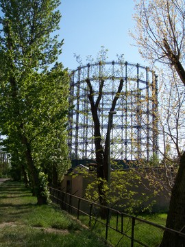 Schöneberger Gasometer auf der Roten Insel