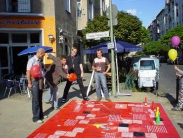 Aktion der SPD Schöneberg beim Bundestagswahlkampf 2005